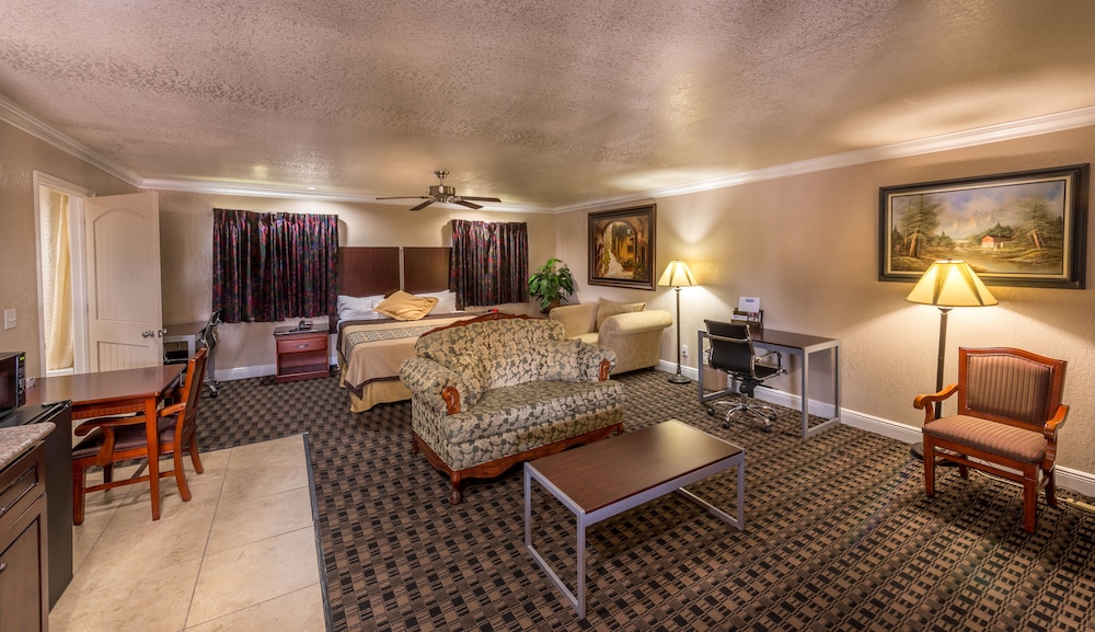 Edgewater Inn Reedley 21/31