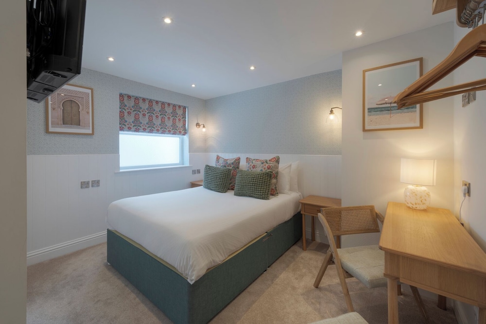 غرفة تنفيذية بسرير كينج في الملحق، The Florence Suite Boutique Hotel 4/7