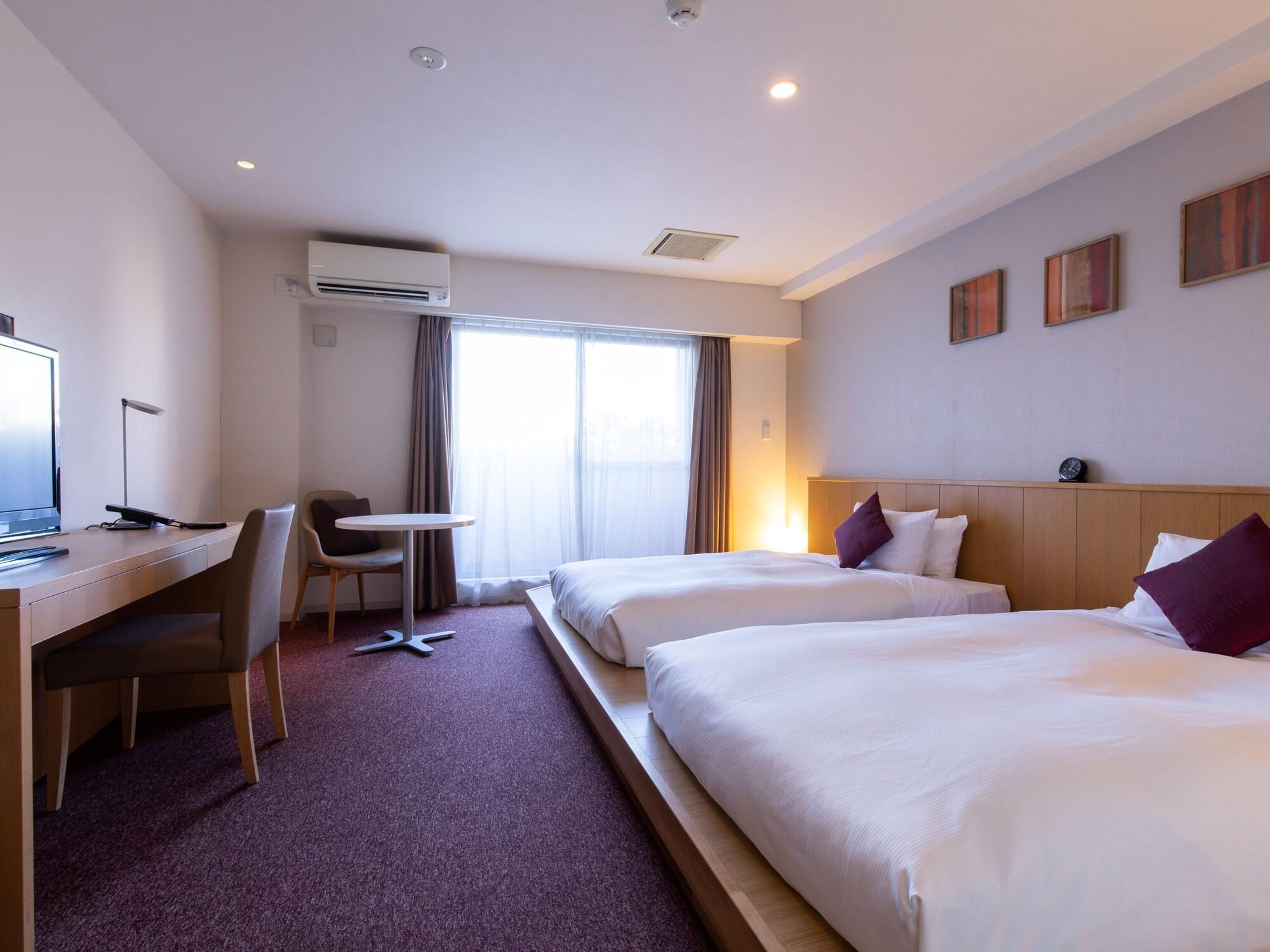 Residential, Twin Beds, Laundry
