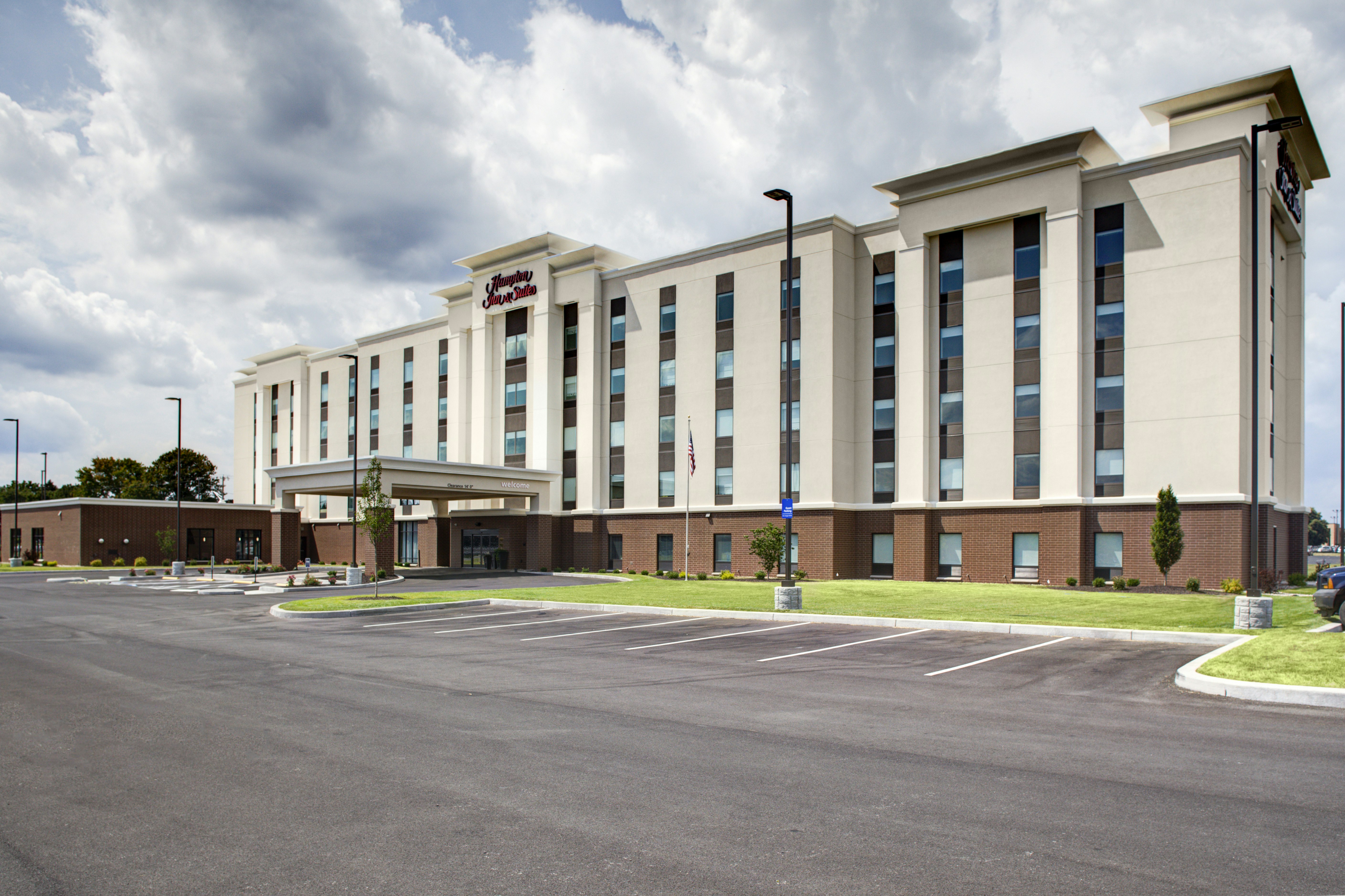 Hampton Inn Suites Syracuse North Airport Area 60/64