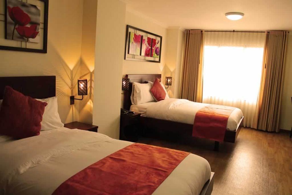 Standard, Twin Beds