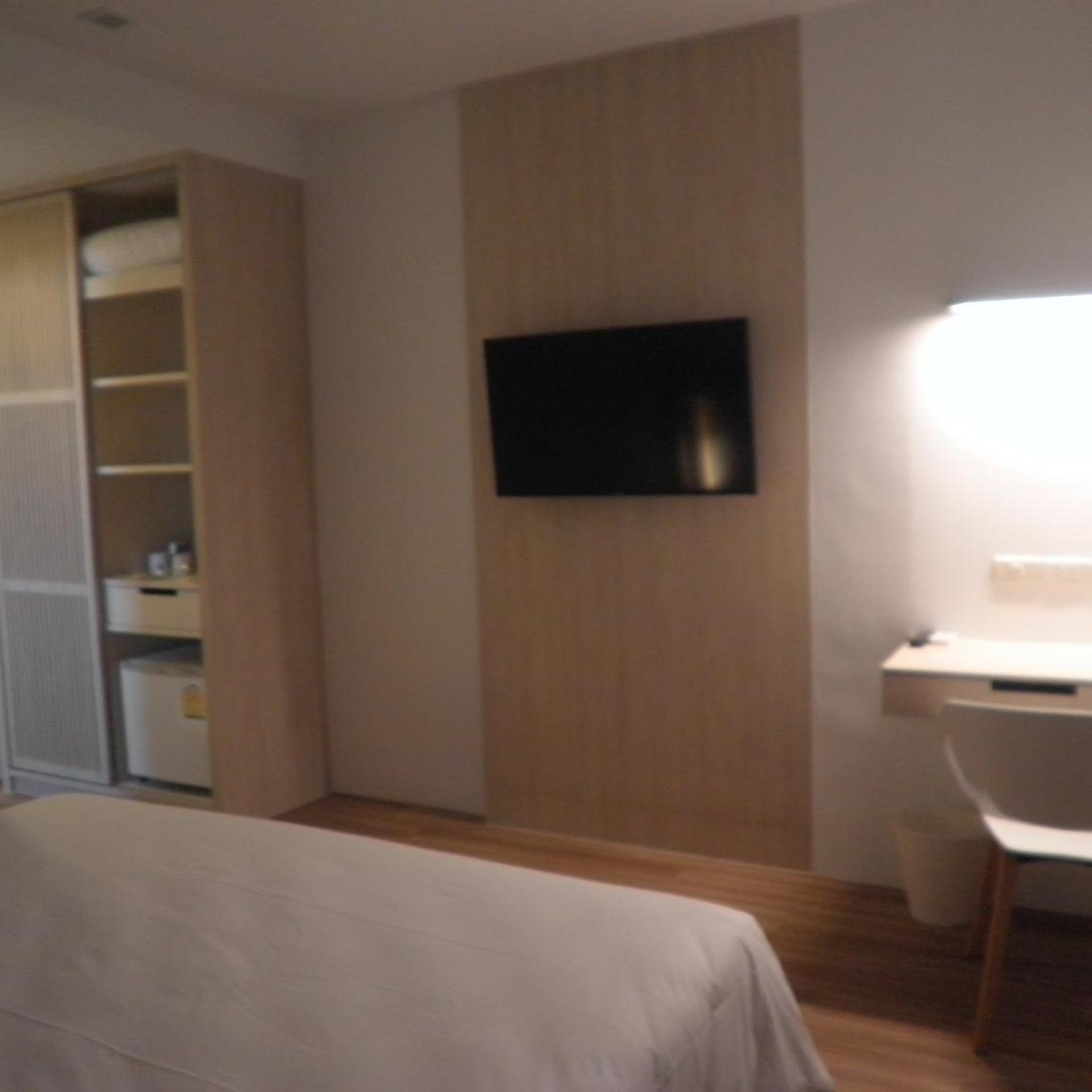 Budget, Double Bed, Rezt Bangkok - Hostel 8/10
