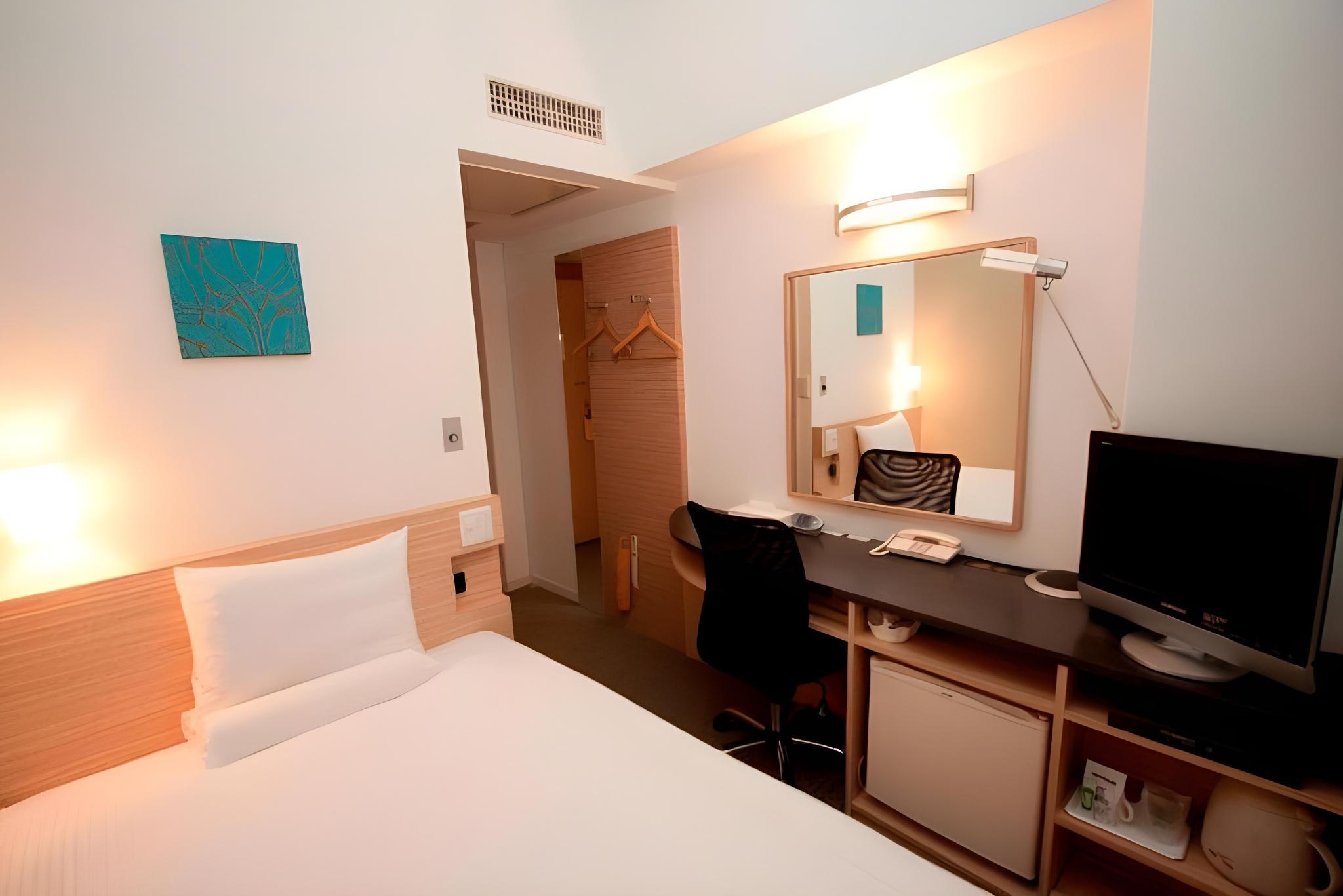 Semi Room, King Bed