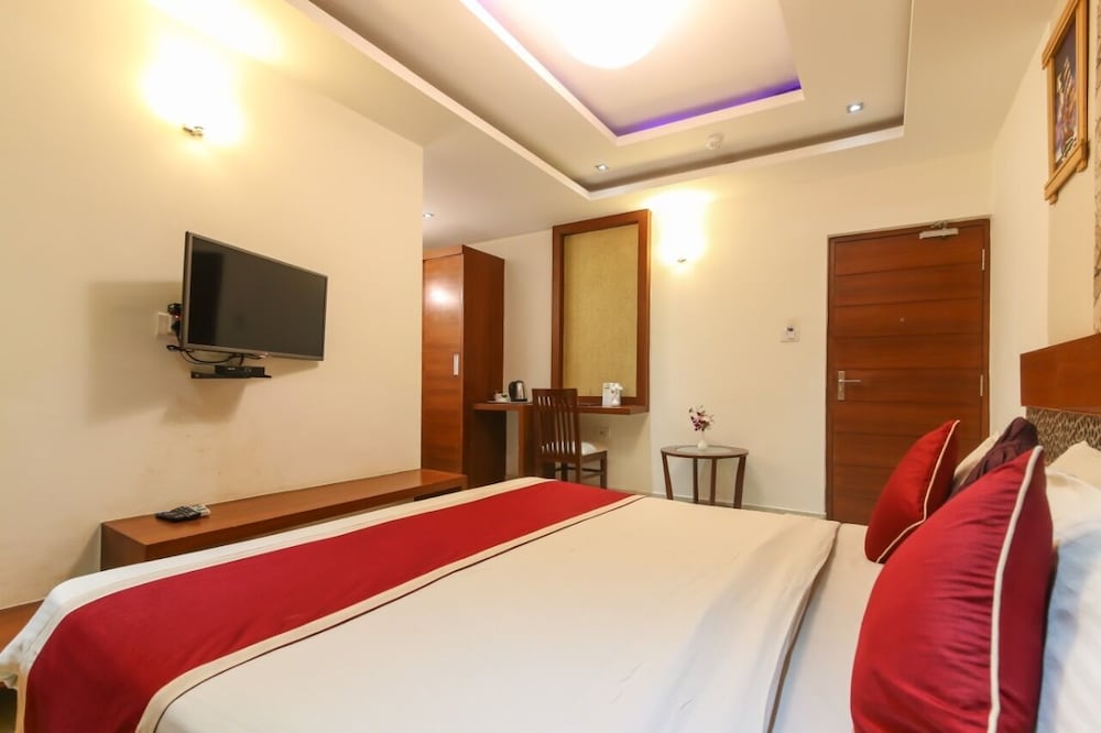 Icon Suites By Bhagini 20/50