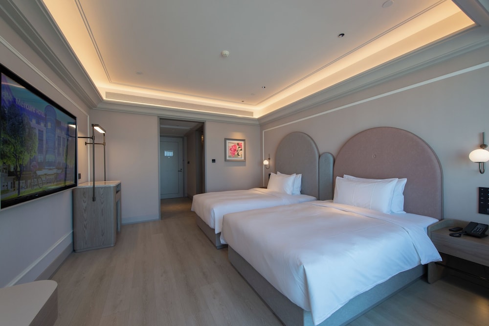 Mercure Xiamen Science City 16/44