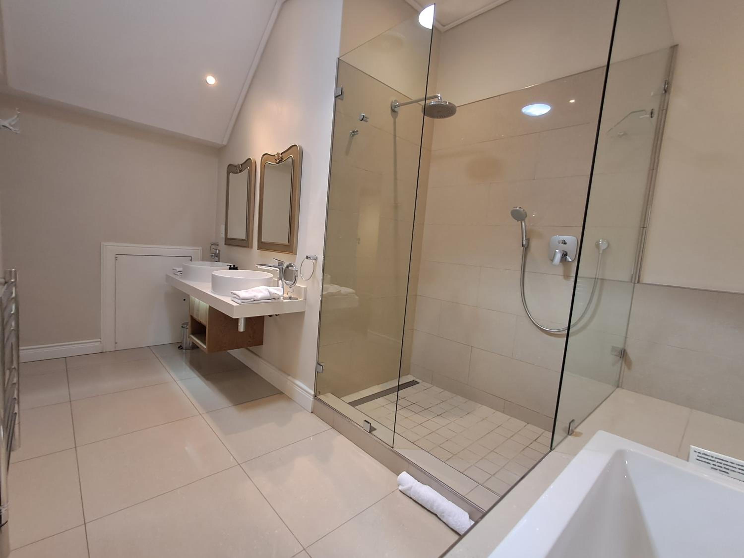 The Wild Mushroom Luxury Country House 56/60