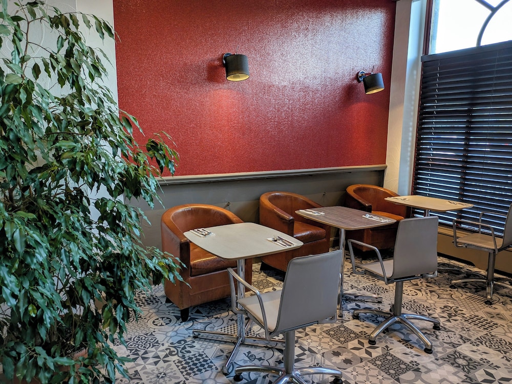 The Originals Aurillac Grand Hotel Saint Pierre 52/67
