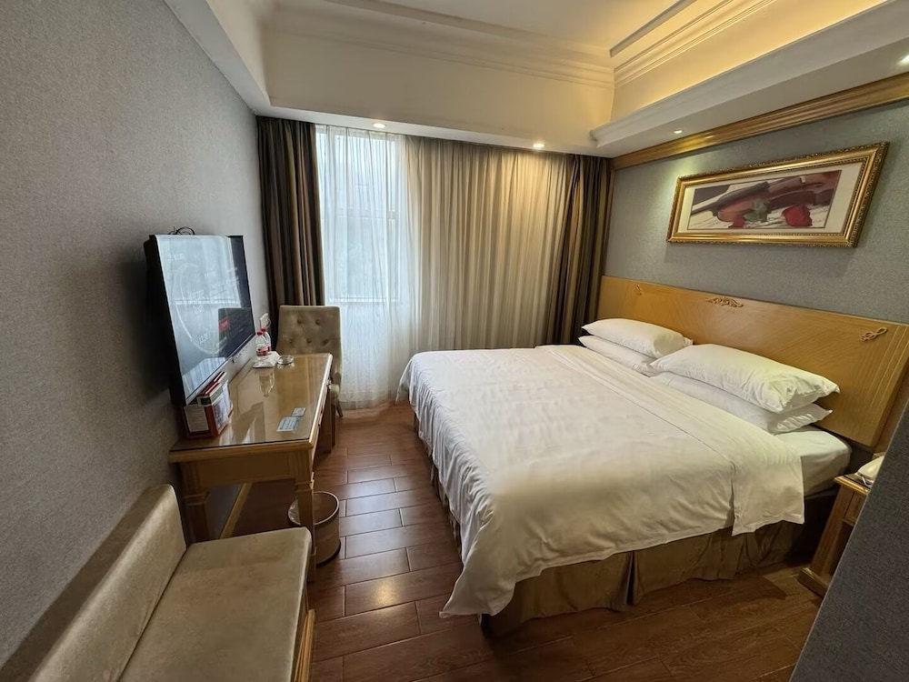 Vienna 3 Best Hotel (Guangzhou Convention & Exhibition Center Chigang Road) 35/55