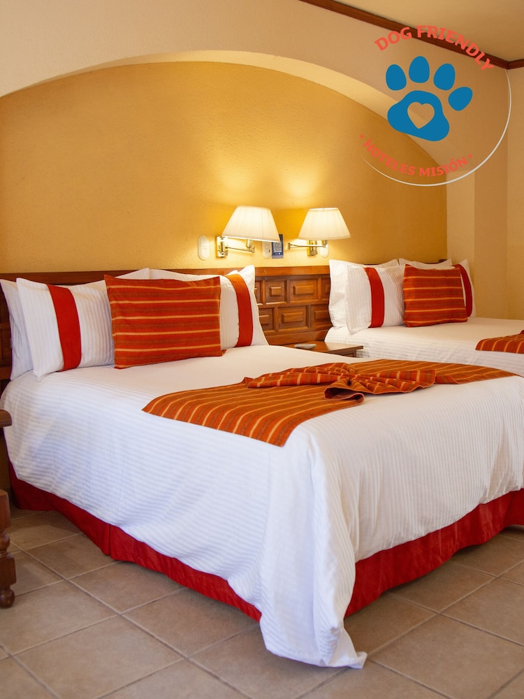 ROOM, PET FRIENDLY