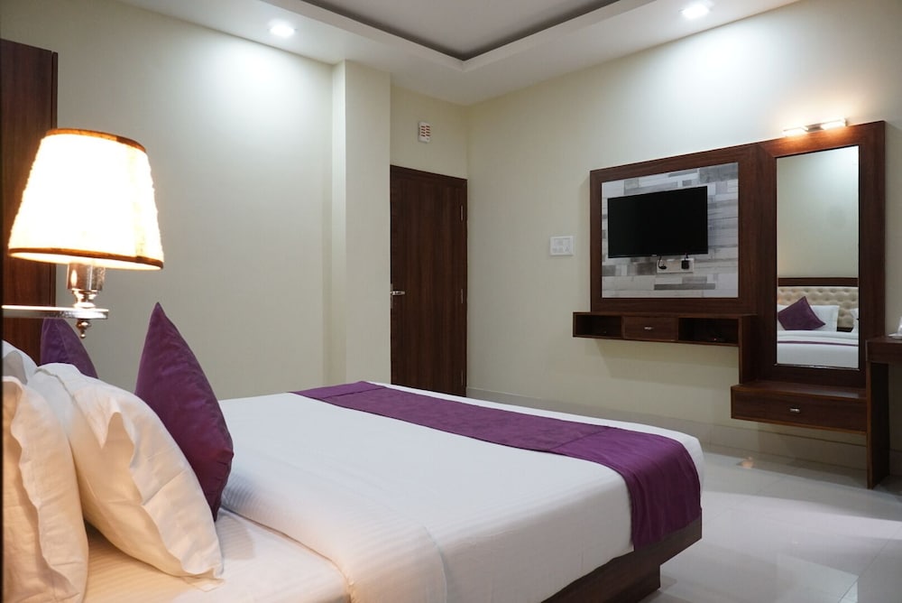 Treebo Trend Hotel Pemaling 24/35