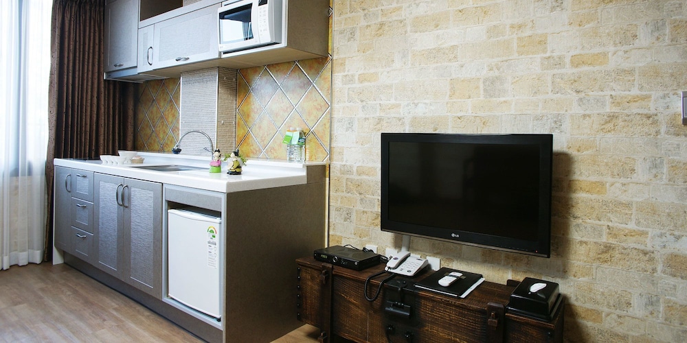 Olleyo Resort 7/50