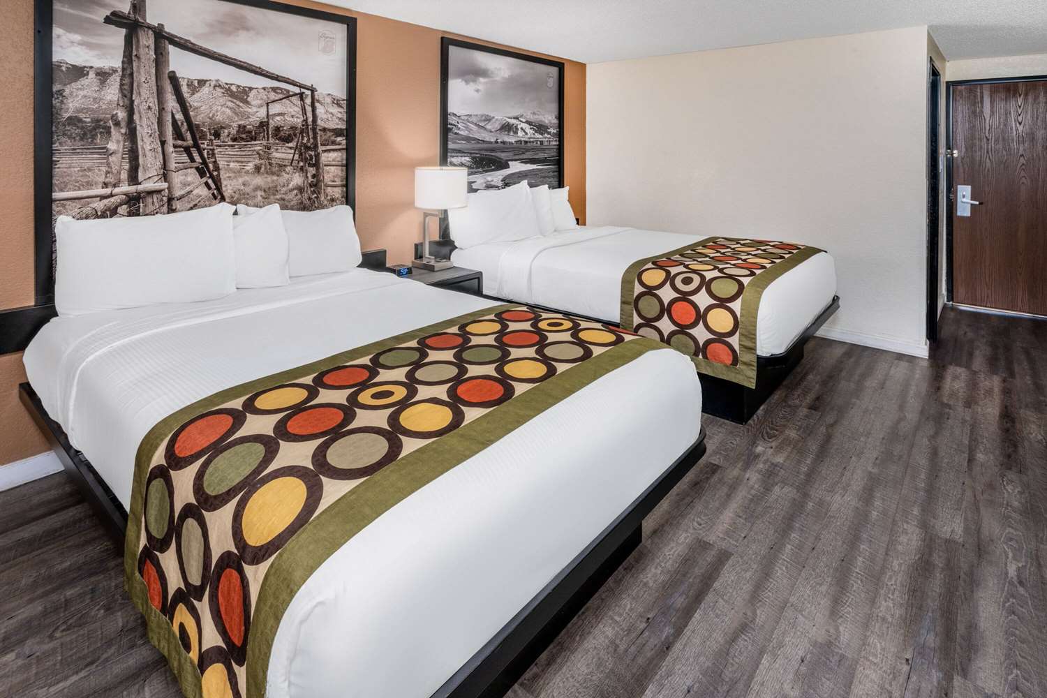 Super 8 By Wyndham Cheyenne Wy 11/32