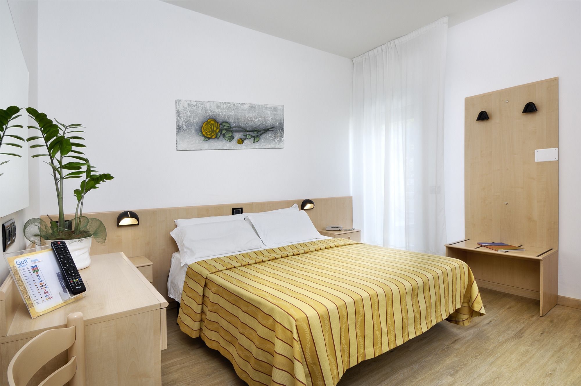 COMFORT, DOUBLE BED, BALCONY