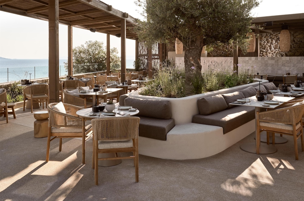 Omeon Mykonos 46/62