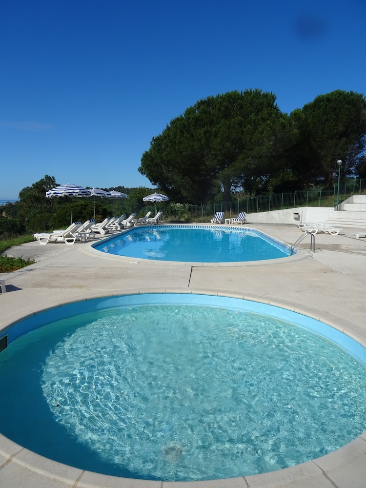 Azur Hotel 2/63
