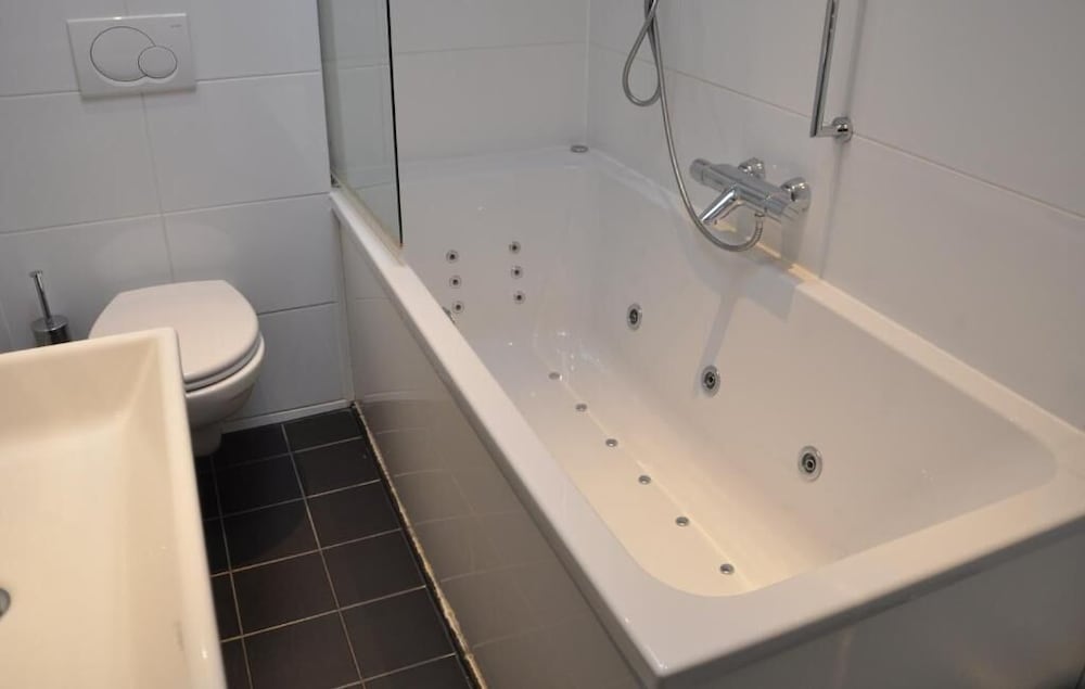 Alp Hotel Amsterdam 50/50