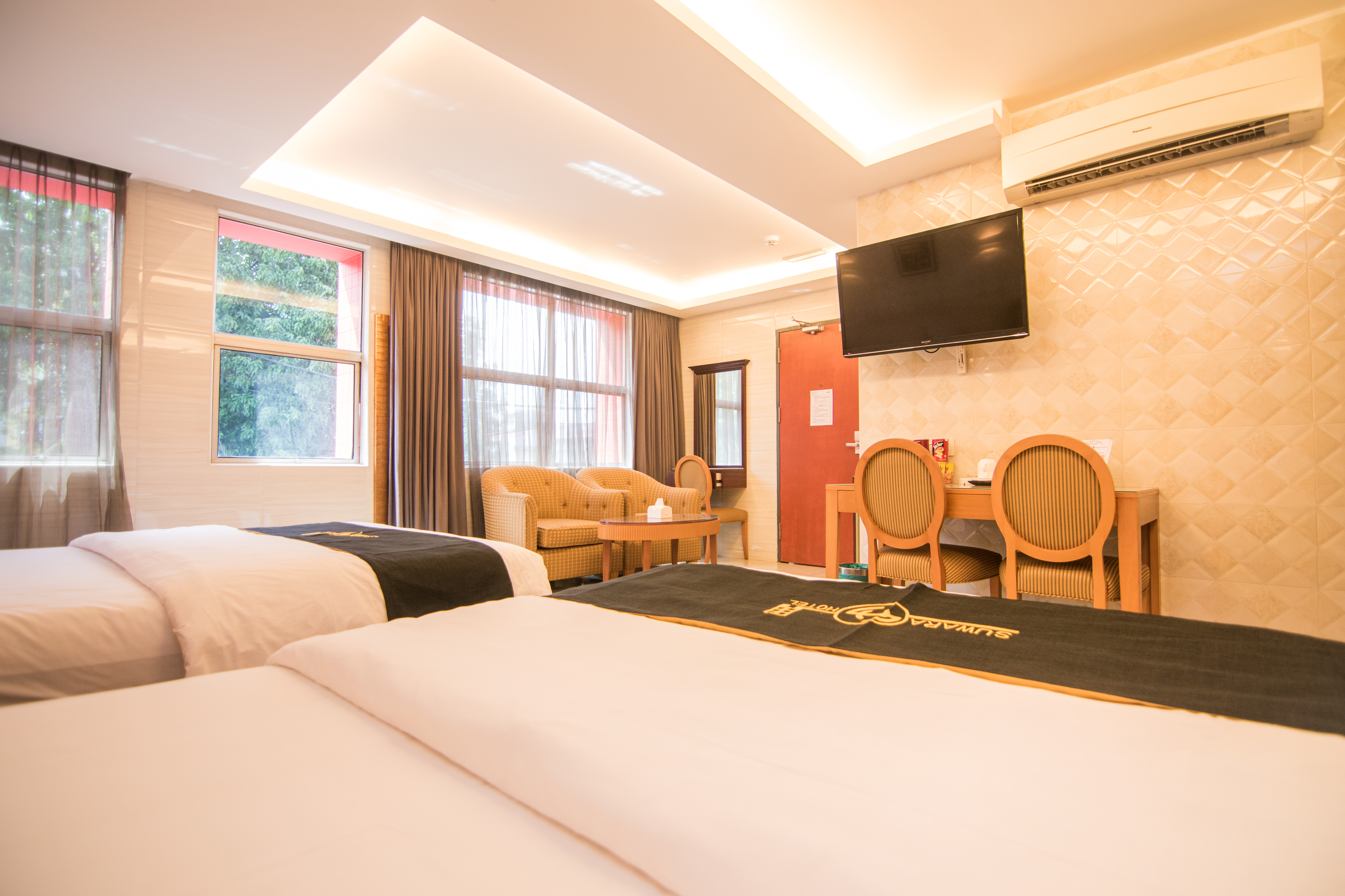 Suwara Hotel 11/36