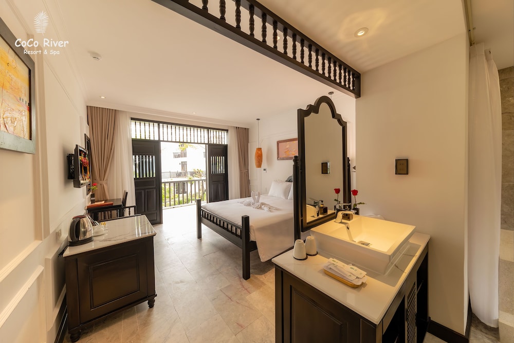 Hoi An Coco River Resort Spa 50/50