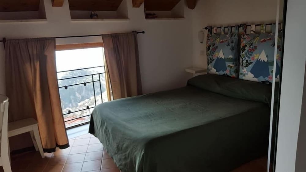 Casa Falcone B And B 3/29