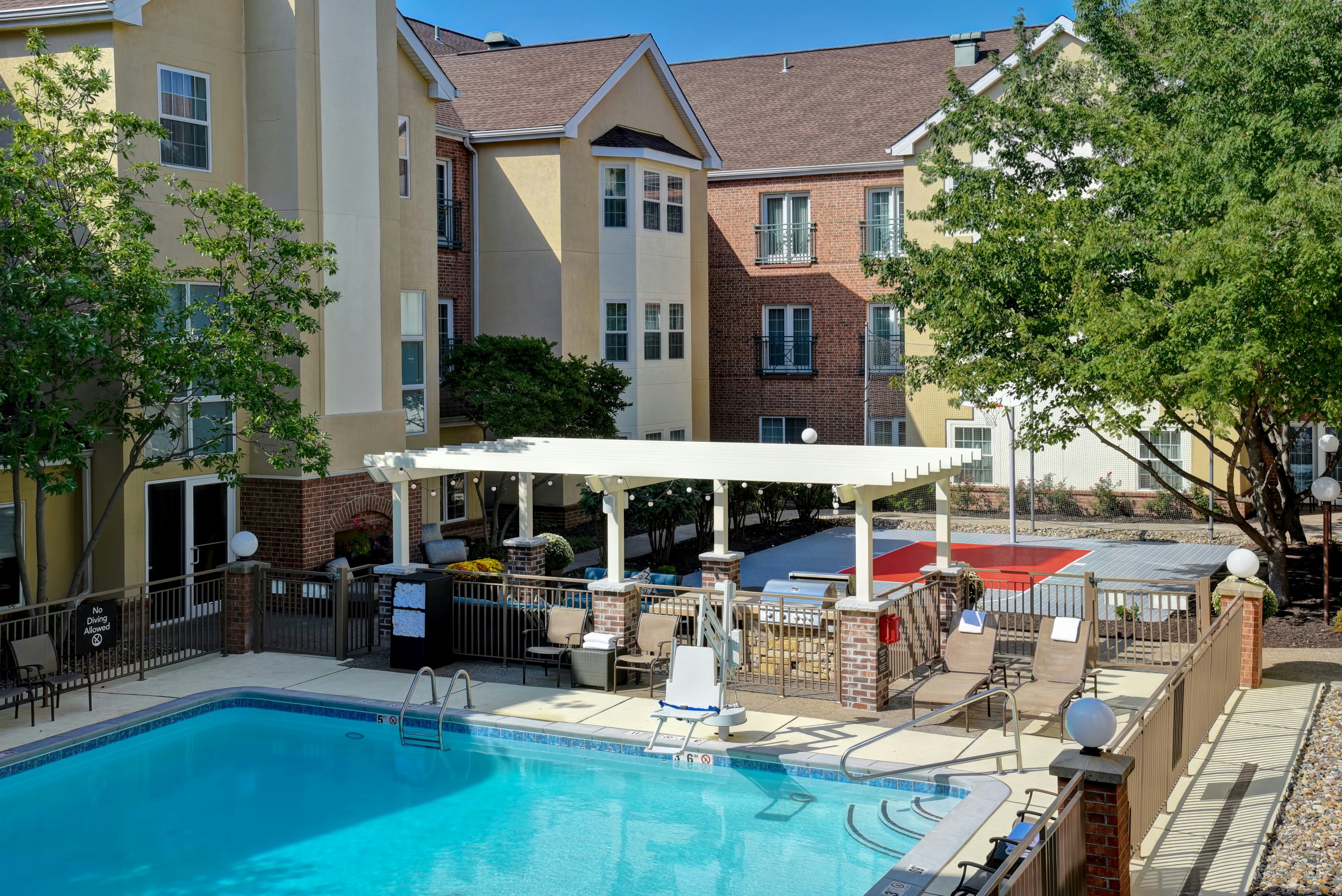 Homewood Suites by Hilton Kansas City Airport 43/43