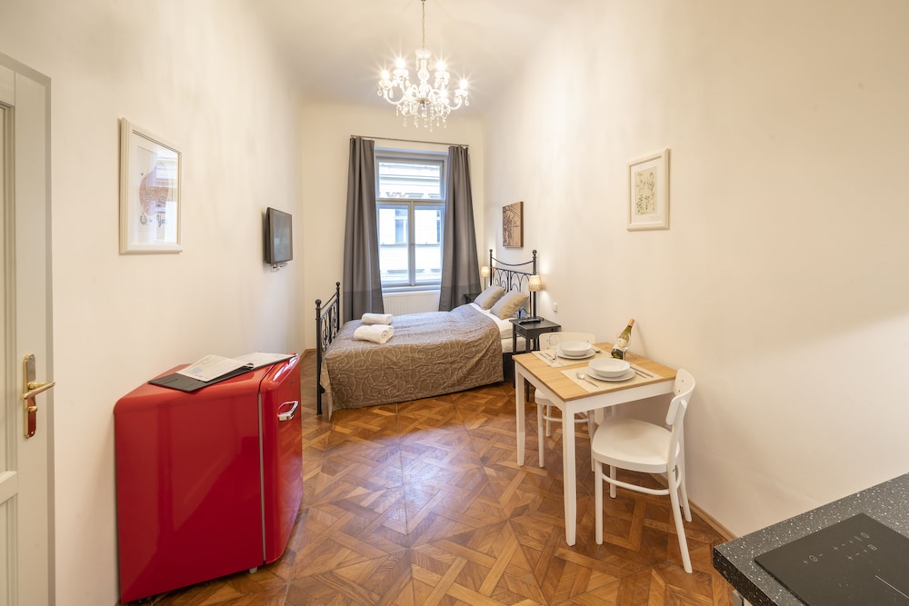 Old Town Aparthotel Michalska 41/75