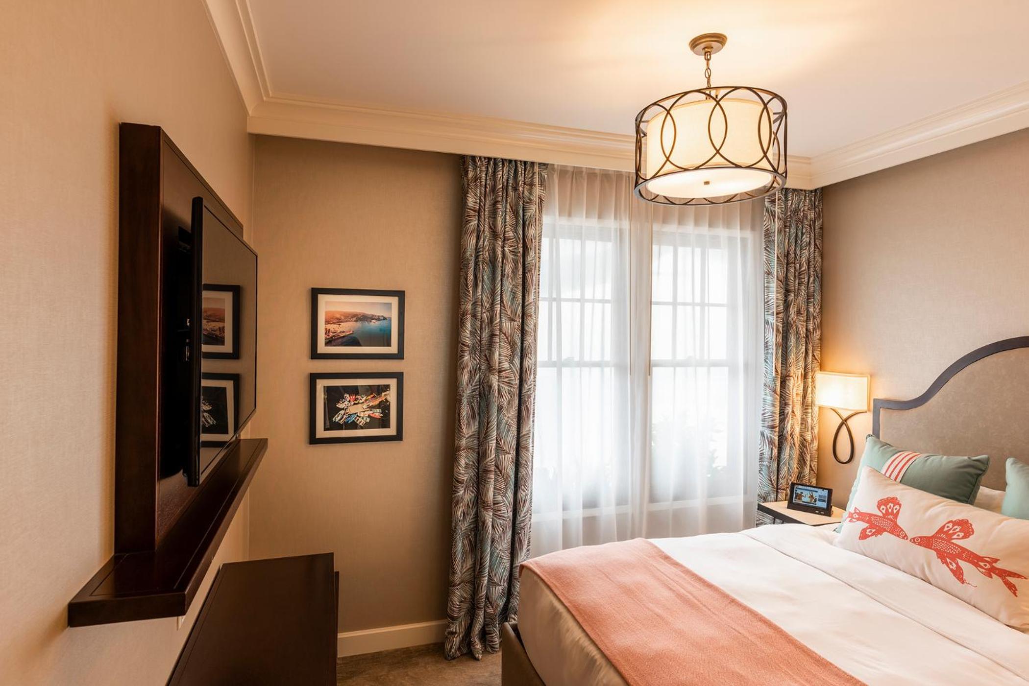 Room, Queen Bed