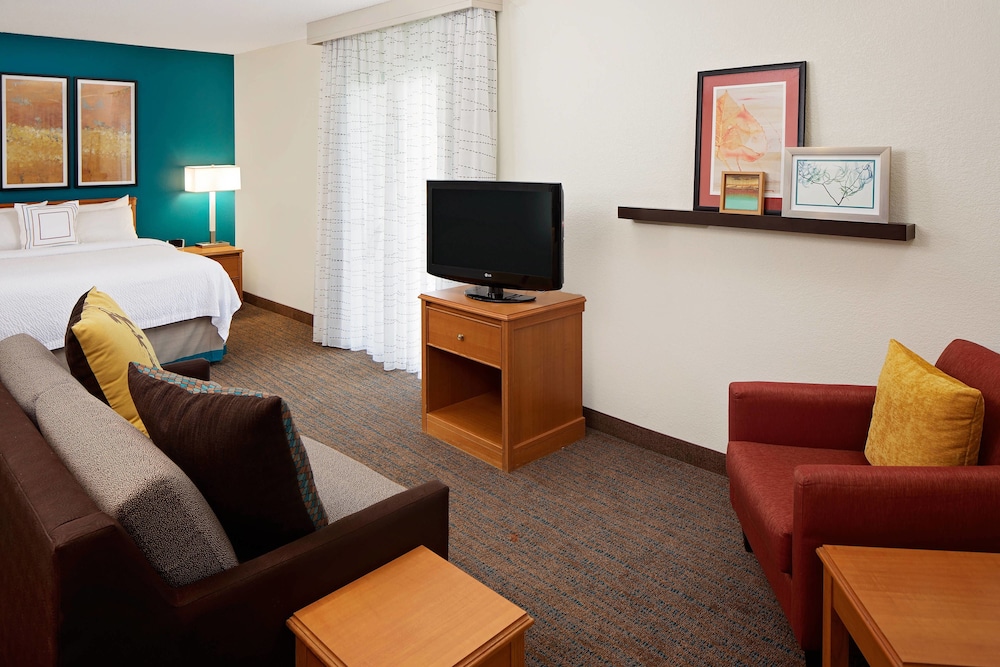 Residence Inn by Marriott Detroit Troy/Madison Heights 13/22