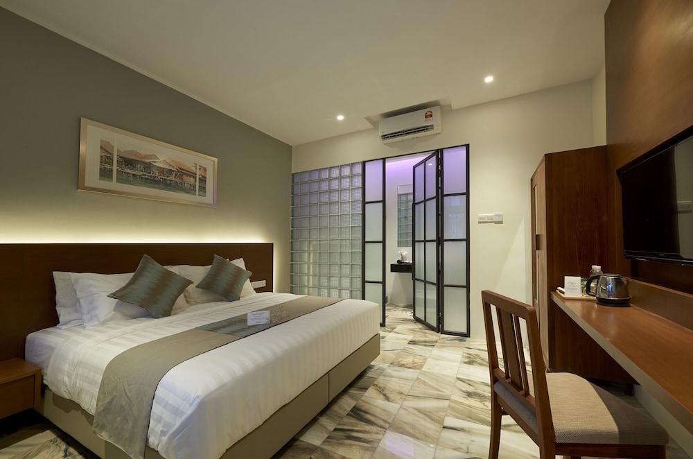 Macalister Terraces Hotel 12/37