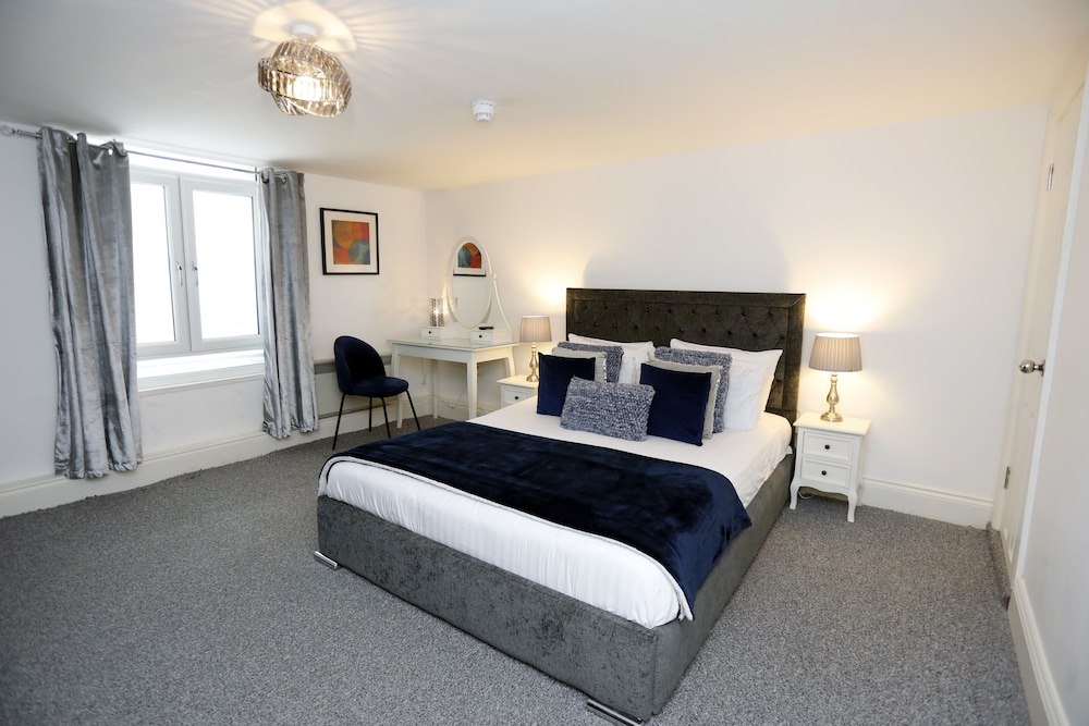 Bexley Village Hotel 7/50