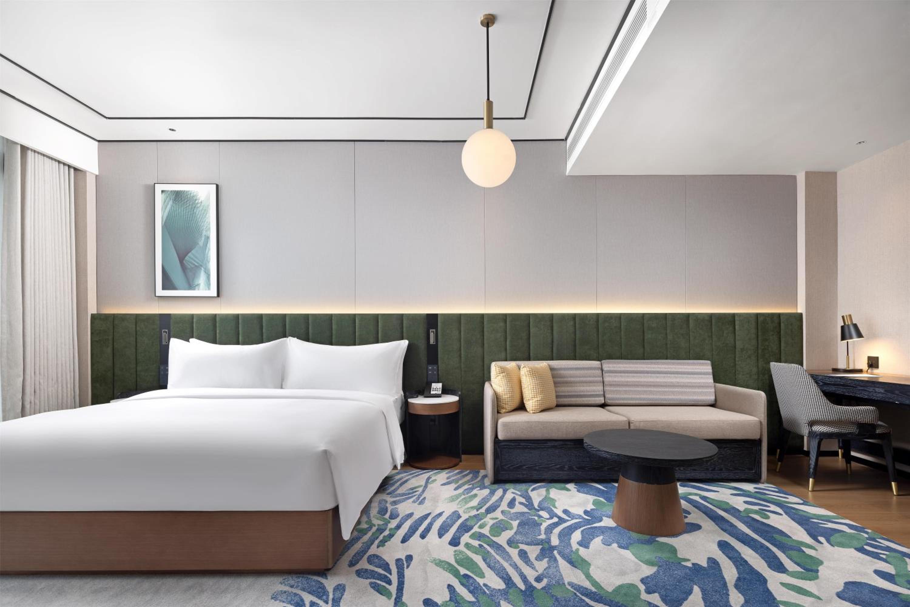 Deluxe, Suite, King Bed