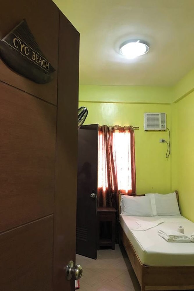 Luis Bay Travellers Lodge Coron 8/33