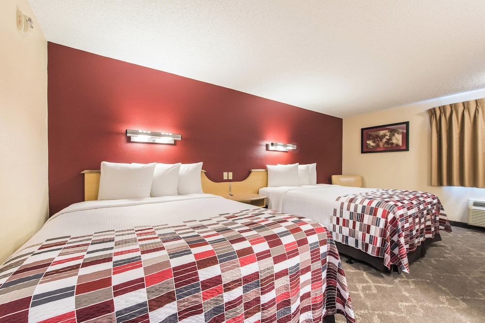 NON-SMOKING STANDARD 2 QUEEN BEDS