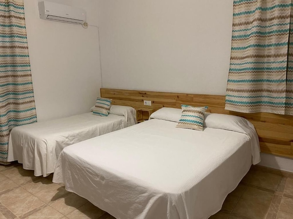 Hostal Barbate 11/50