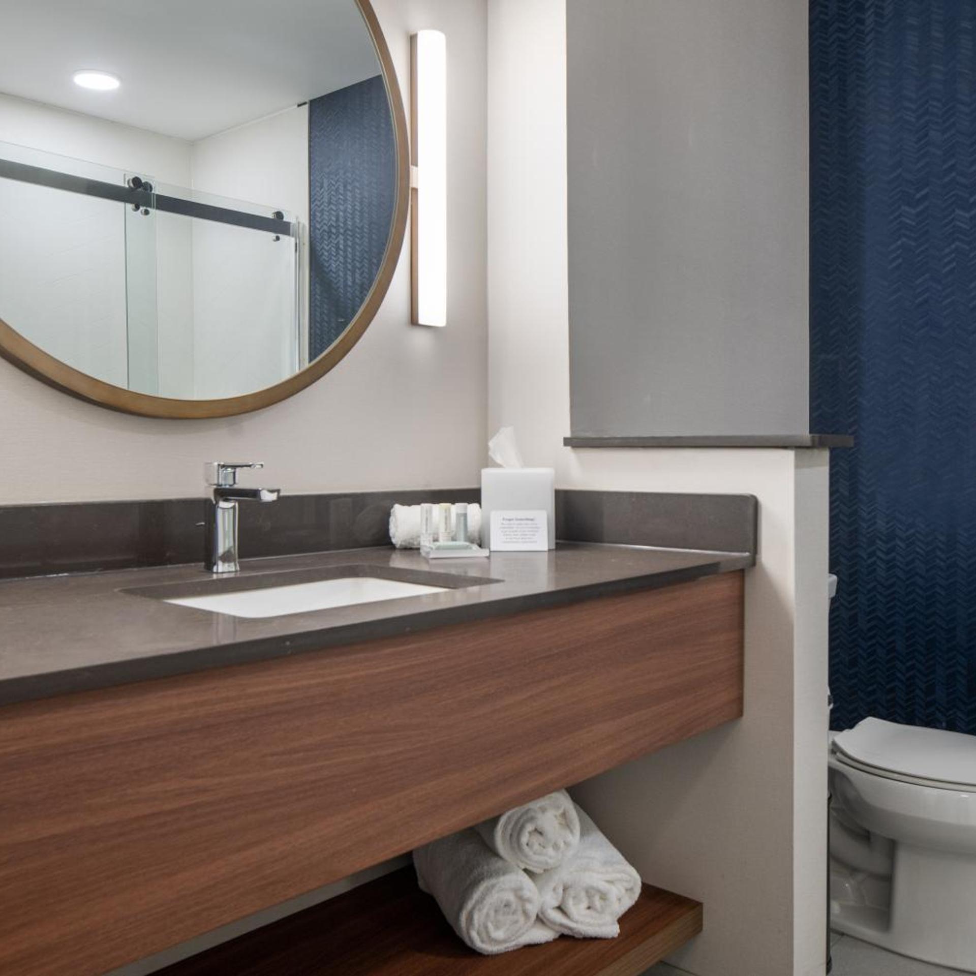 Fairfield Inn & Suites by Marriott Ashtabula 31/32