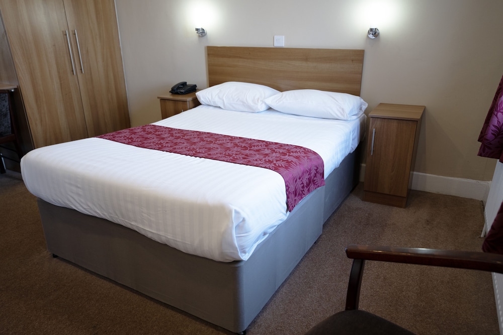 Doric Hotel 24/52