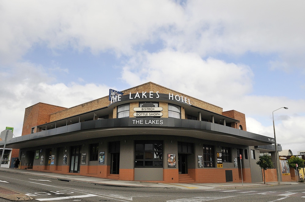 The Lakes Hotel 1/59