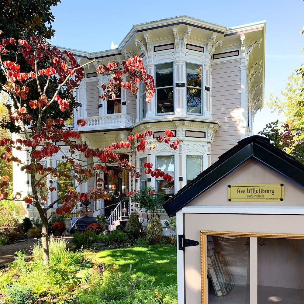 Mccall House Bed And Breakfast 4/50