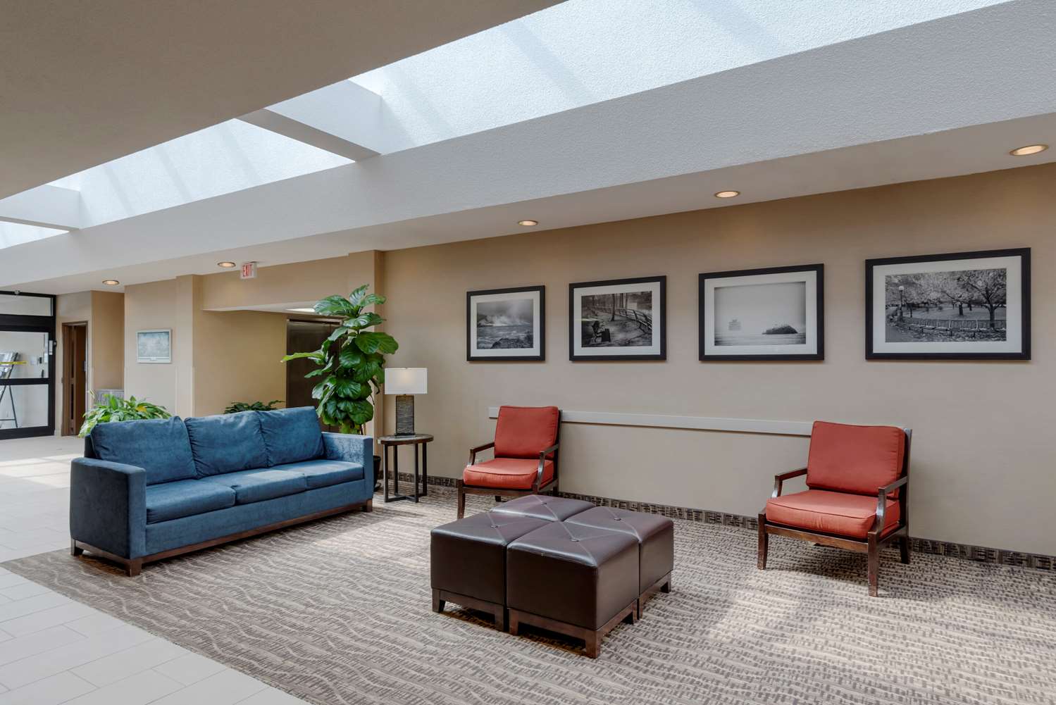 Comfort Inn The Pointe Niagara Falls, NY 26/47
