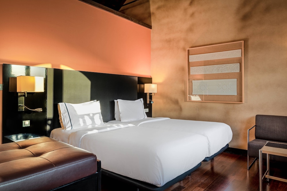 Hotel Palacio de Santa Paula Autograph Collection 15/42