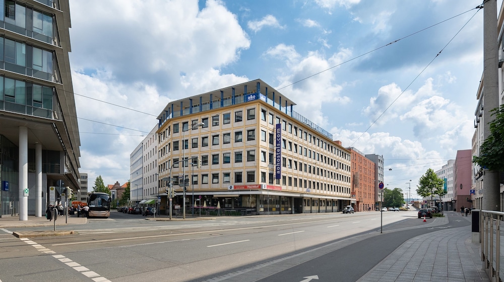 A&O Nürnberg Hauptbahnhof 48/50
