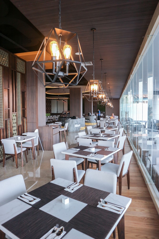 Golden Tulip Springhill Lampung 36/50