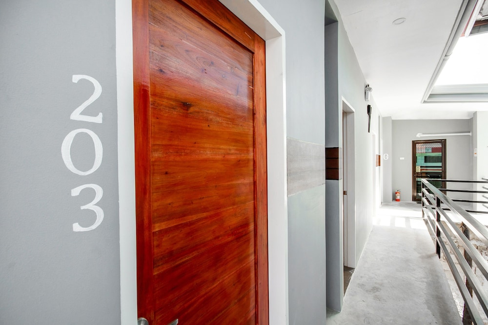 OYO 495 The Pocket Hotel 21/32