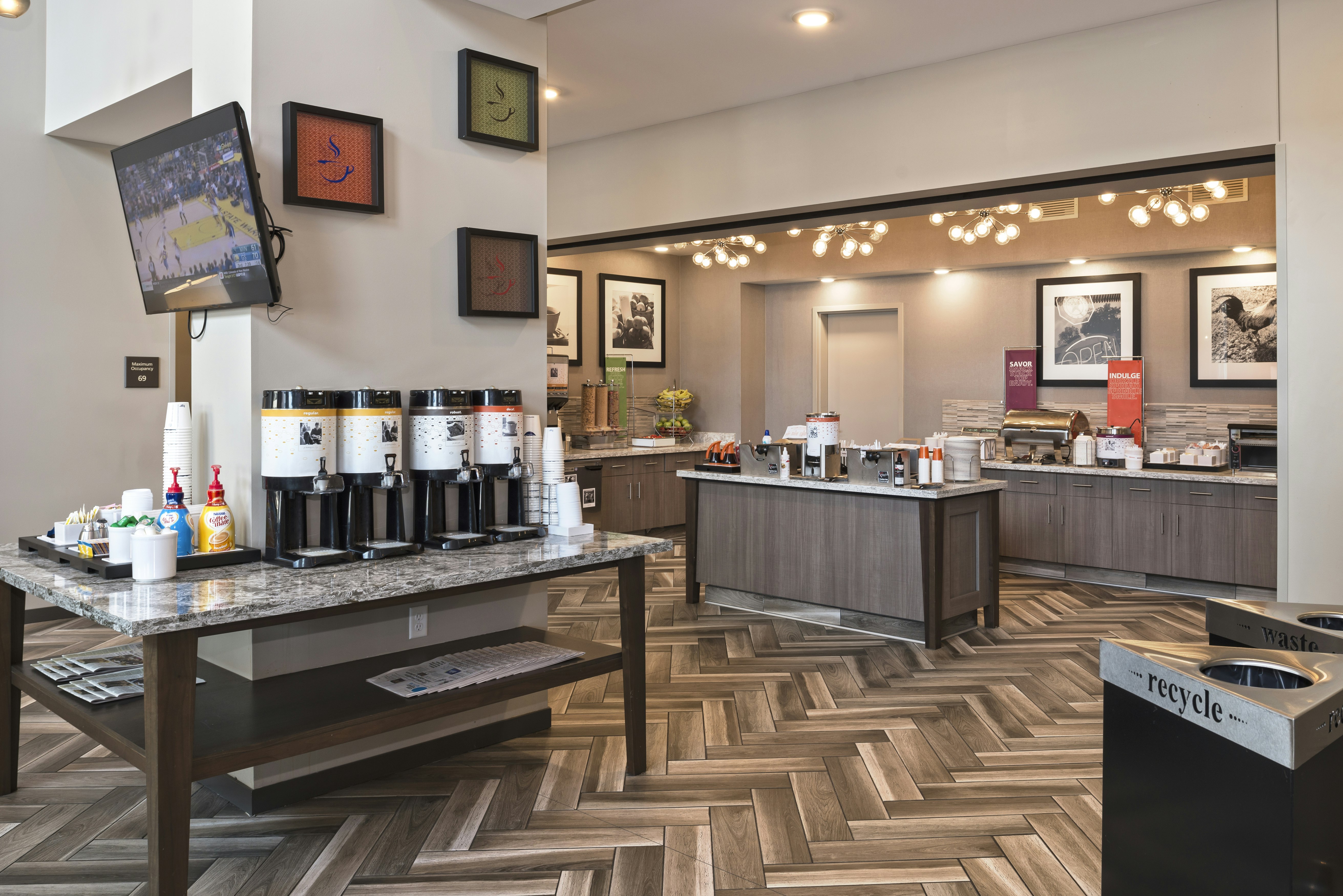 Hampton Inn Suites Minneapolis University Area Mn 17/20