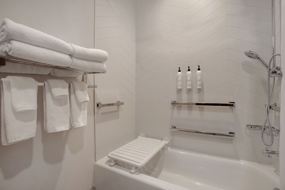 Fairfield Inn & Suites by Marriott Denver Southwest/Littleton 35/37