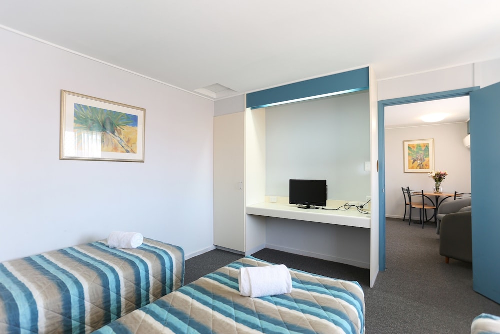 Reef Resort Motel 23/36