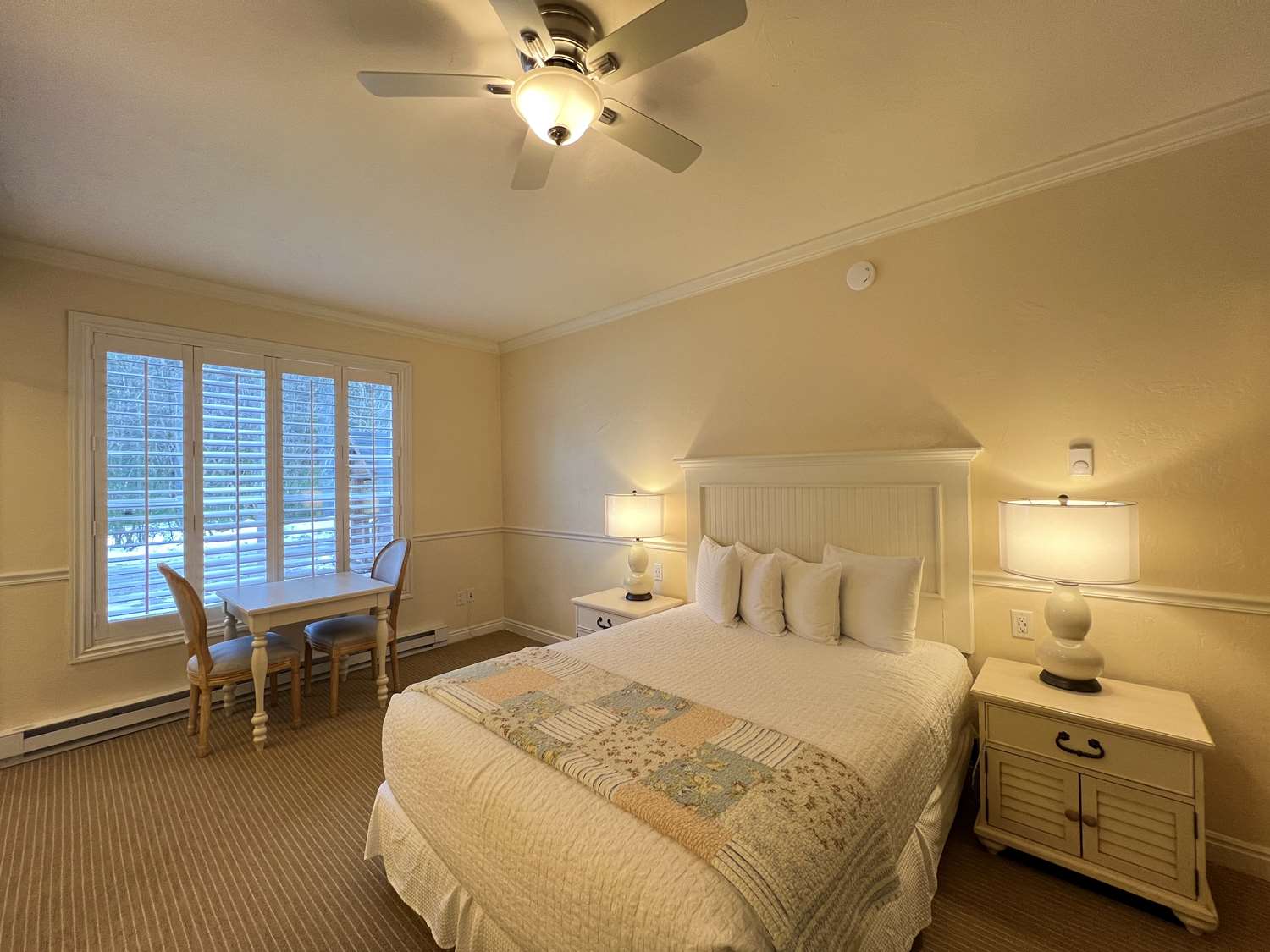 Best Western Grandma's Feather Bed 25/44