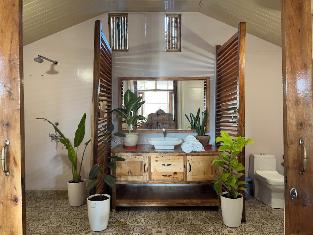 Hotel Resort Ducknchill-Agonda 50/50