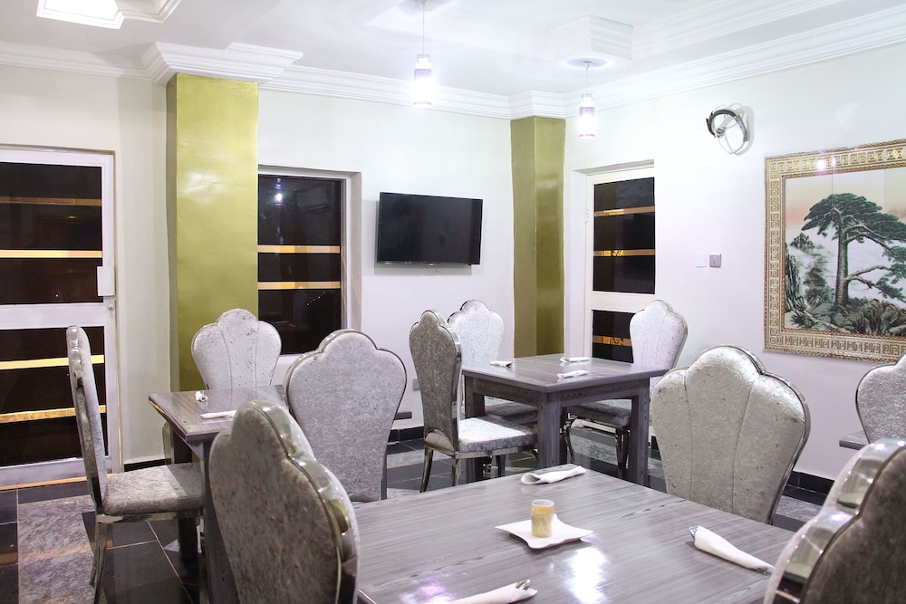 E-Suite Hotel 29/37
