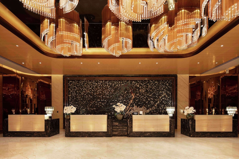 Hilton Zhengzhou 3/75