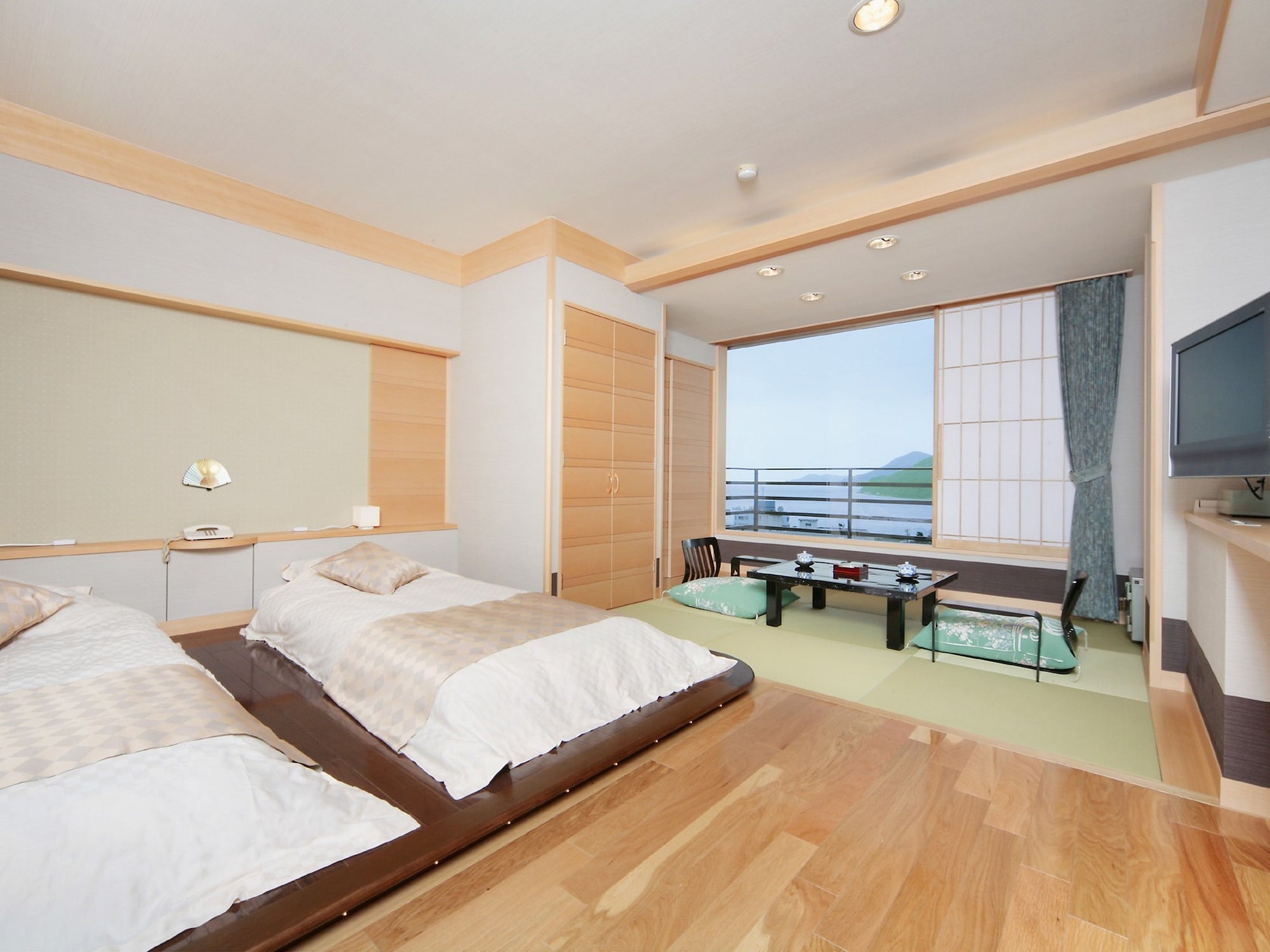 Japanese Western, 6 Futon Beds, Ocean View, South Building